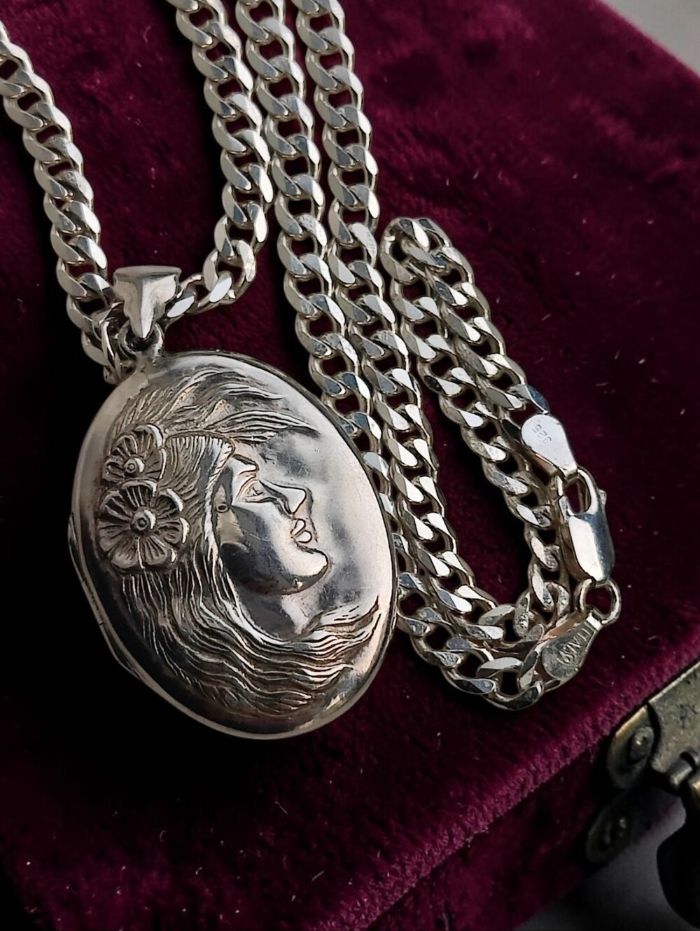 Vintage Heavy sterling Art Nouveau Goddess Locket Pendant Necklace - Picture 1 of 9